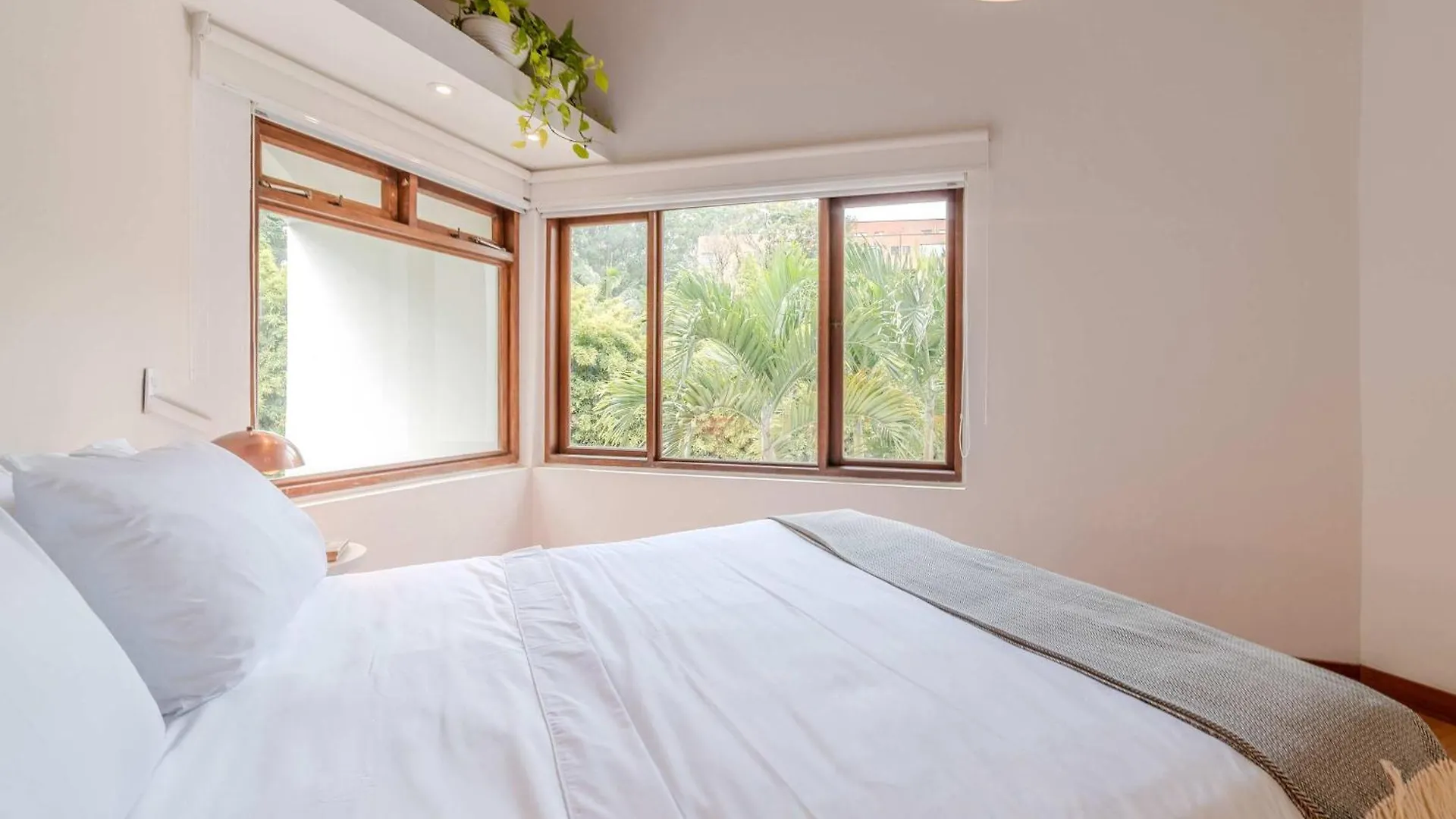 Marvelous 5Br Home With Jacuzzi In El Poblado Medellín 0*,  Colombia