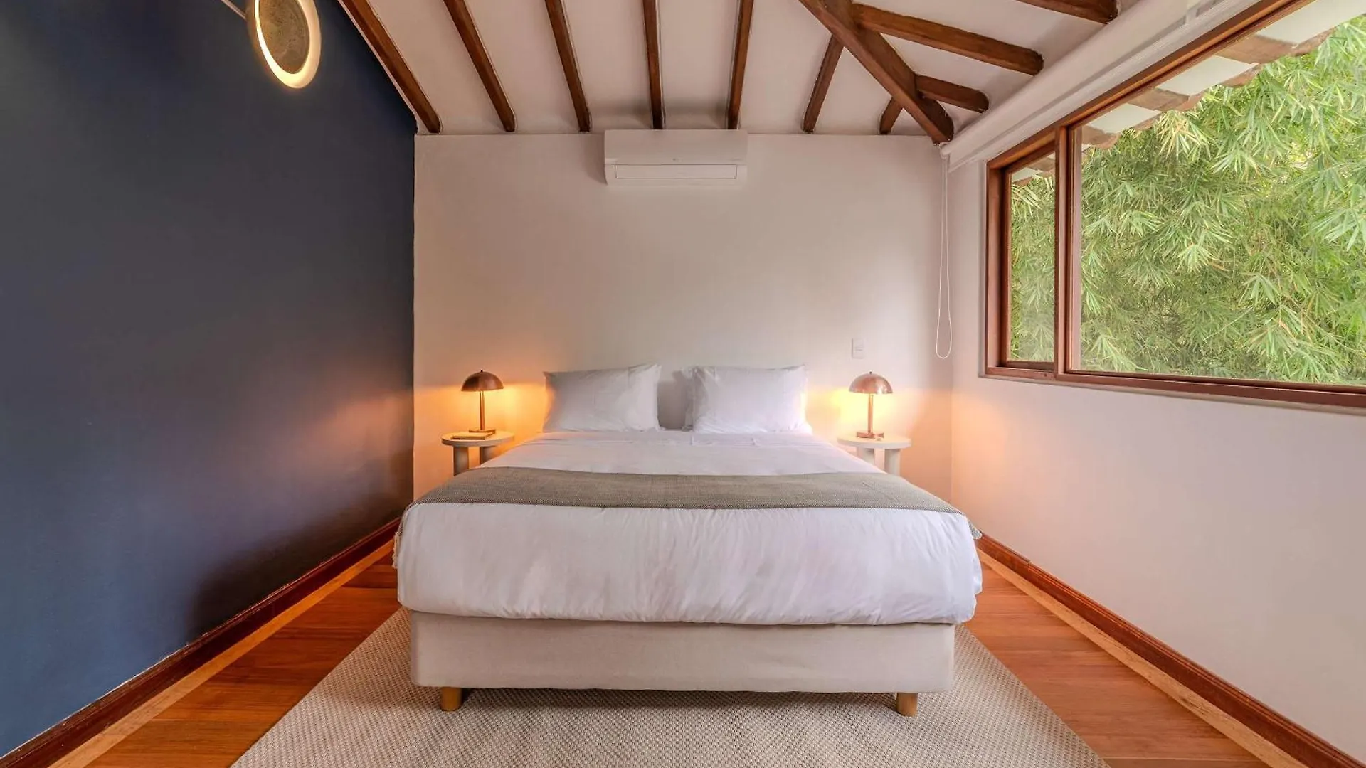 Marvelous 5Br Home With Jacuzzi In El Poblado Medellín 0*,