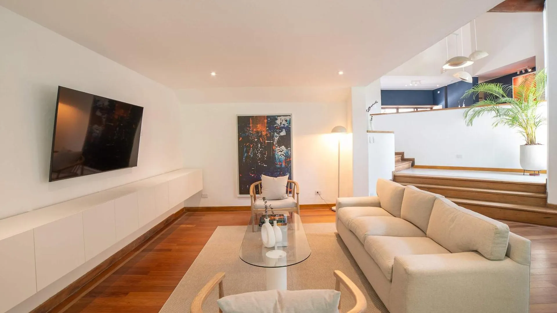 Semesterbostad Marvelous 5Br Home With Jacuzzi In El Poblado Medellín