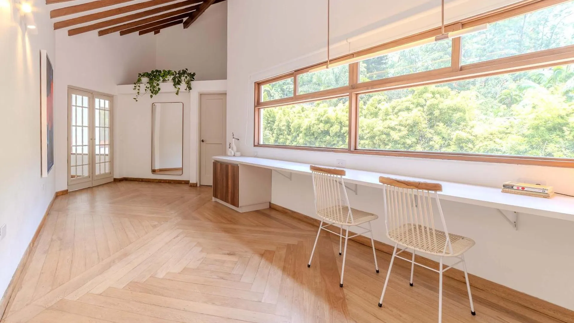 Marvelous 5Br Home With Jacuzzi In El Poblado Medellín