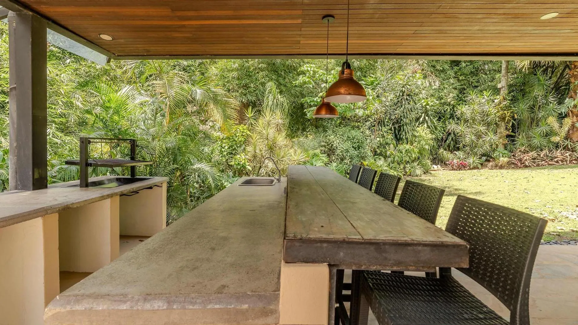 Marvelous 5Br Home With Jacuzzi In El Poblado Medellín